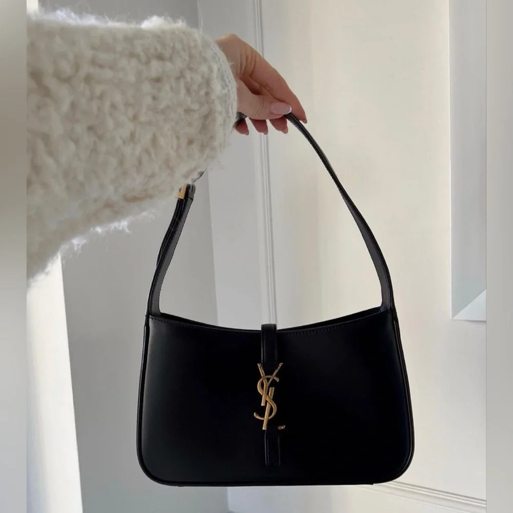 Saint Laurent Black Shoulder Bag - Picture 2 of 16